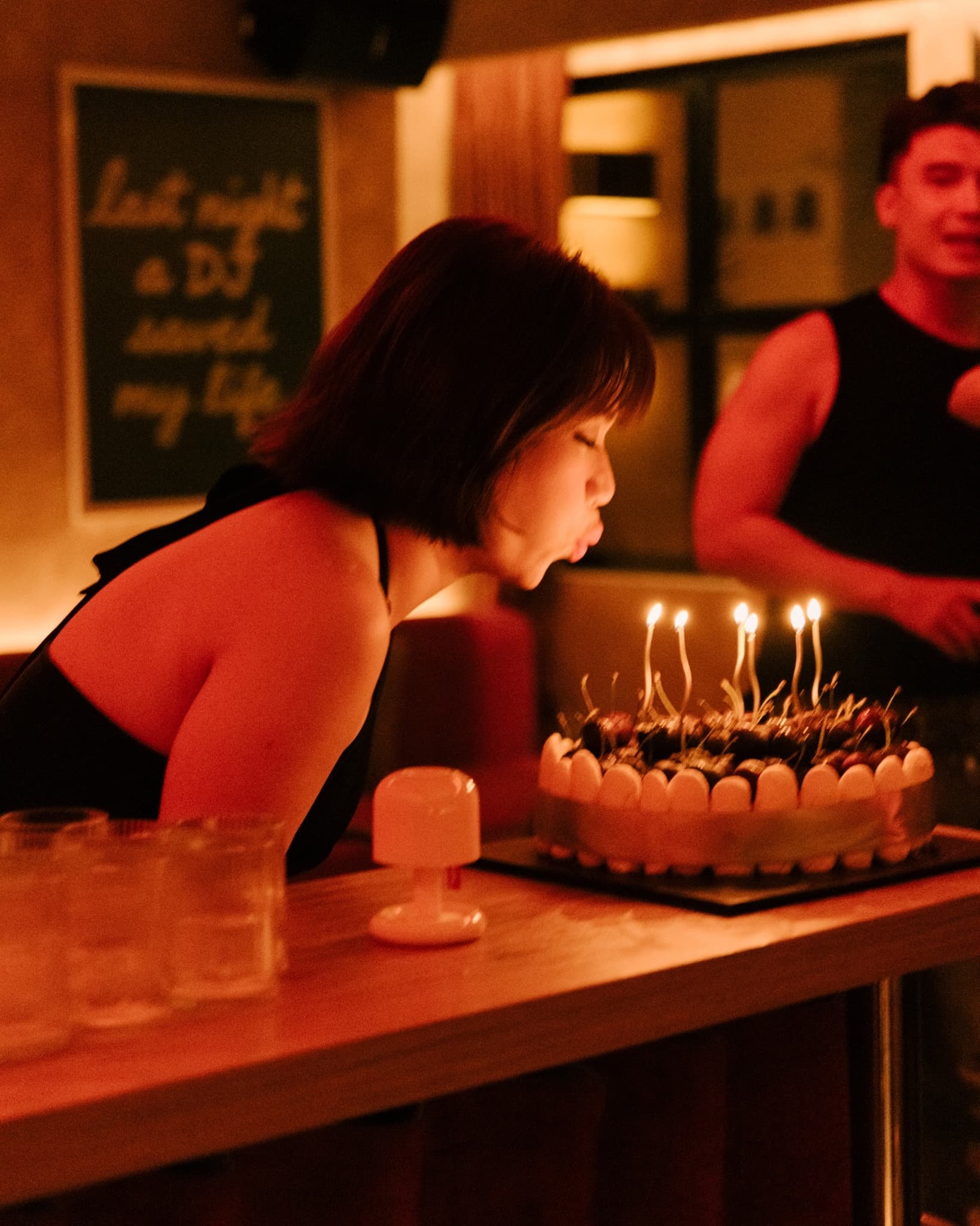 어 굿 바 내부 전경, 호치민 1군 칵테일 라운지